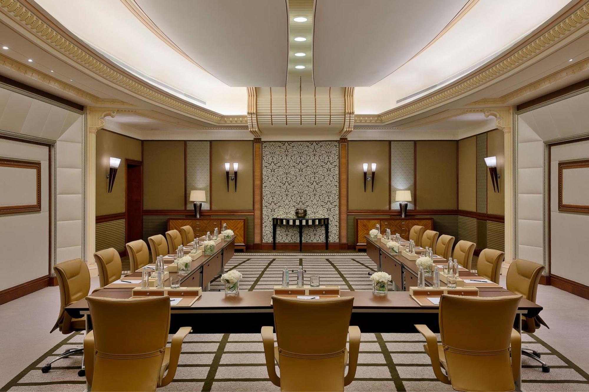 Отель The Ritz-Carlton Джедда Экстерьер фото The meeting room