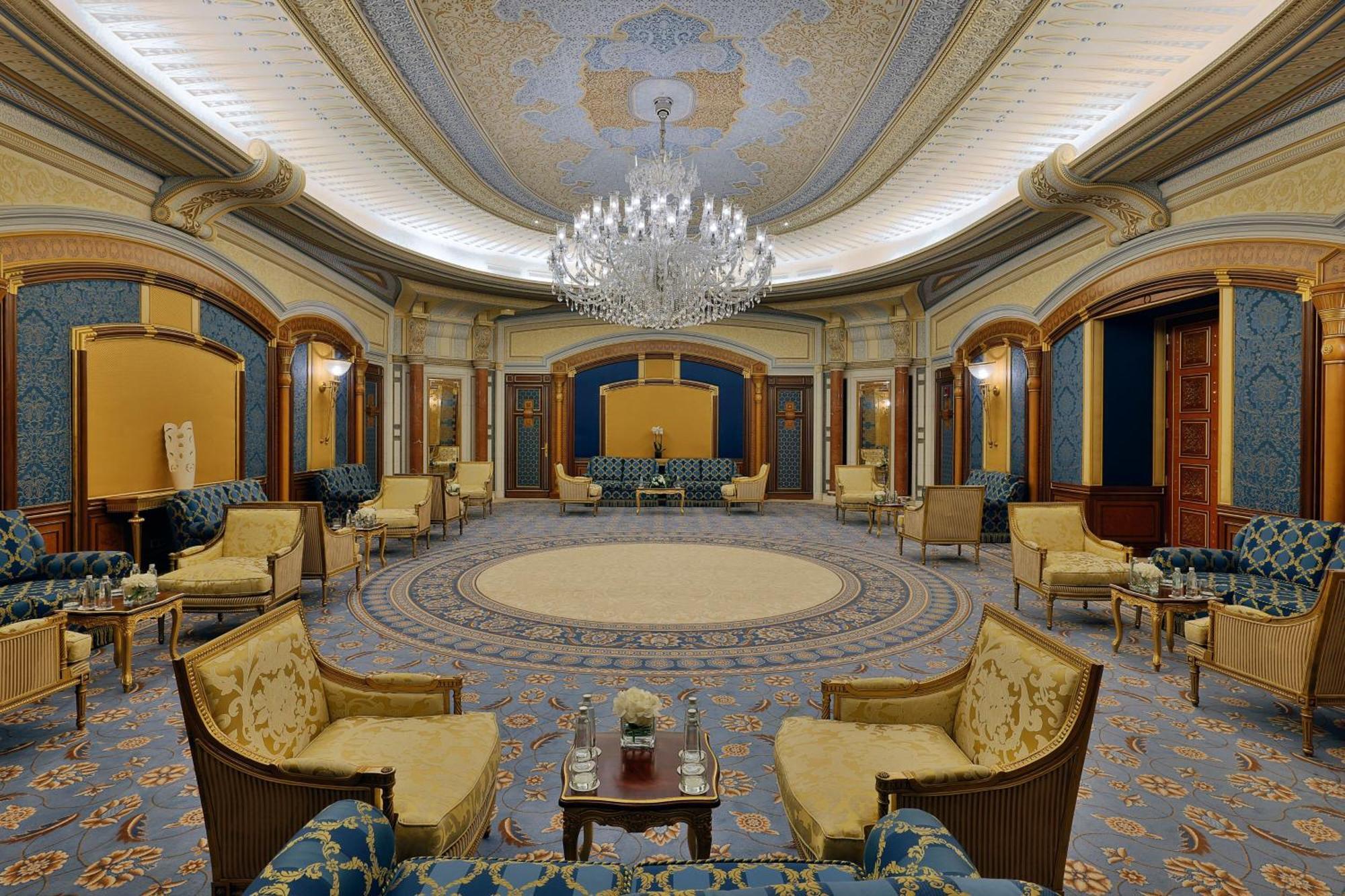 Отель The Ritz-Carlton Джедда Экстерьер фото The lobby of the hotel